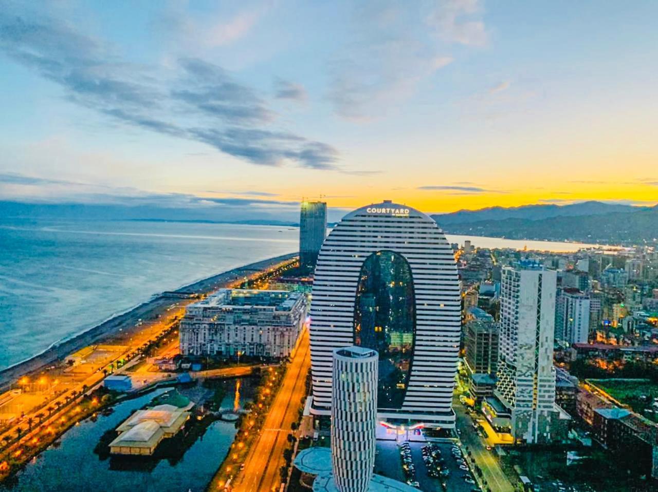 Luxury Batumi Hotel Exteriör bild