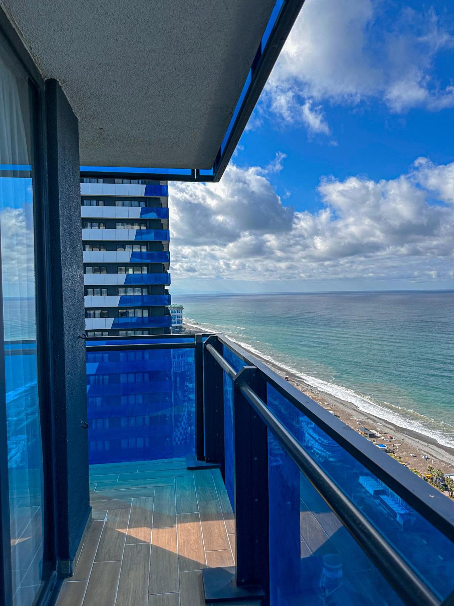 Luxury Batumi Hotel Exteriör bild