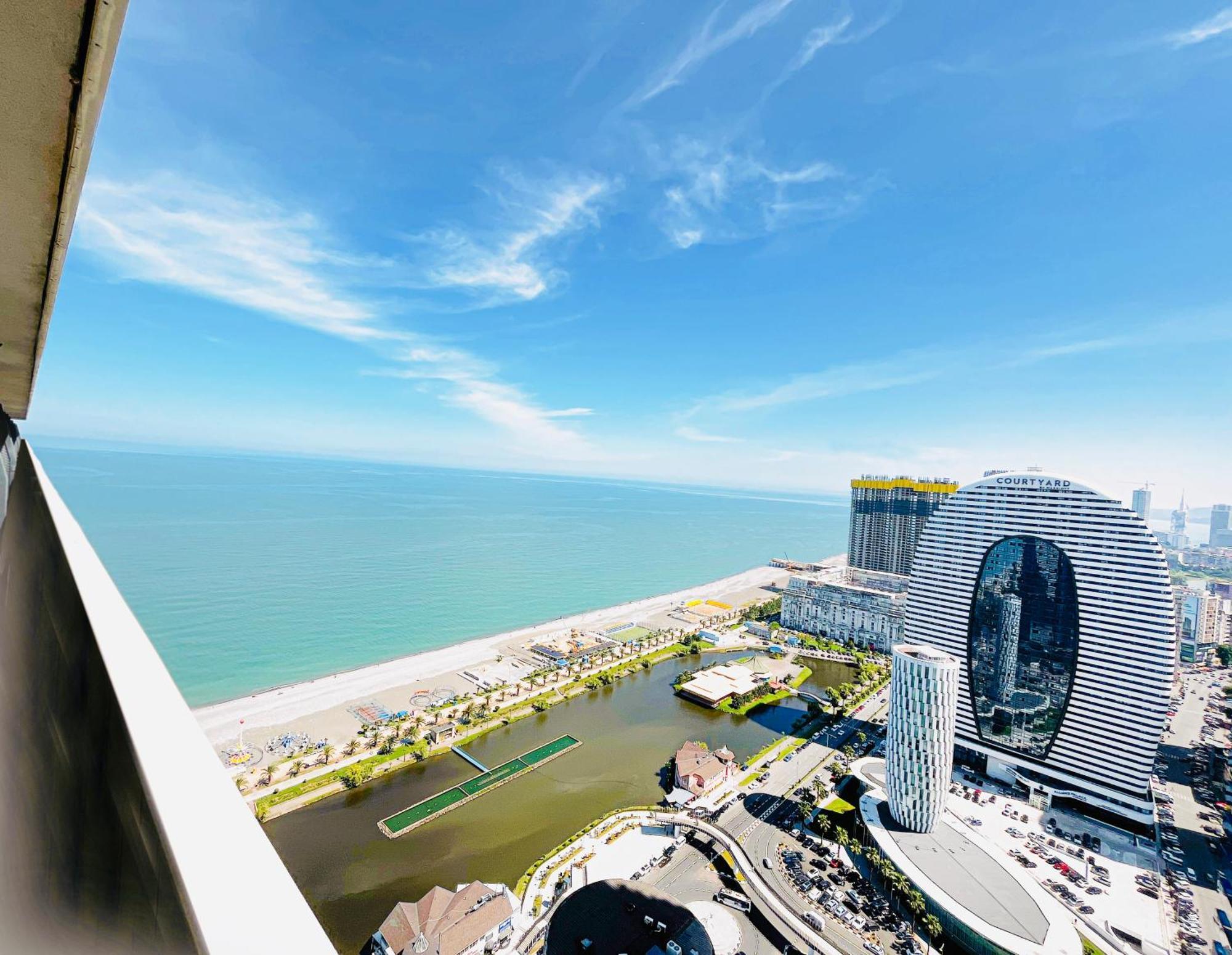 Luxury Batumi Hotel Exteriör bild